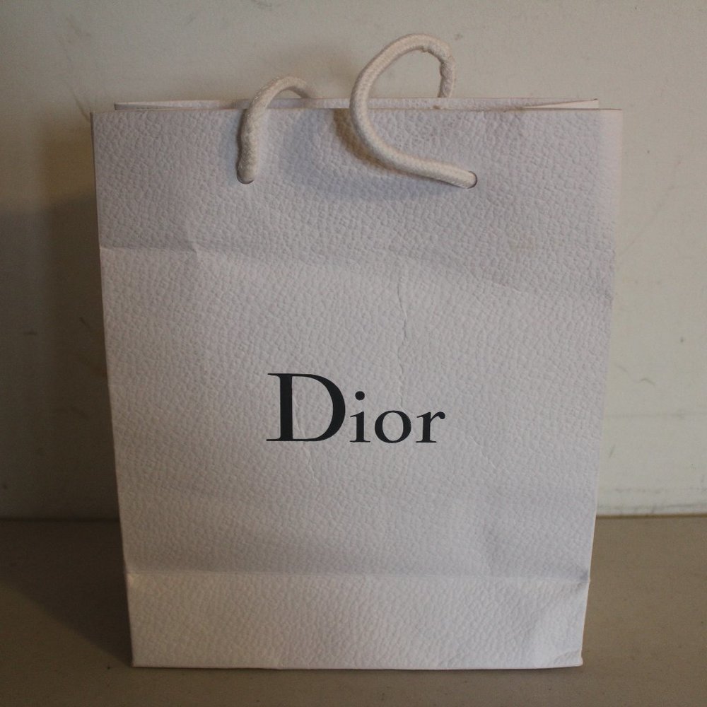 AUTHENTIC DIOR WHITE PAPER BAG TEXTURED